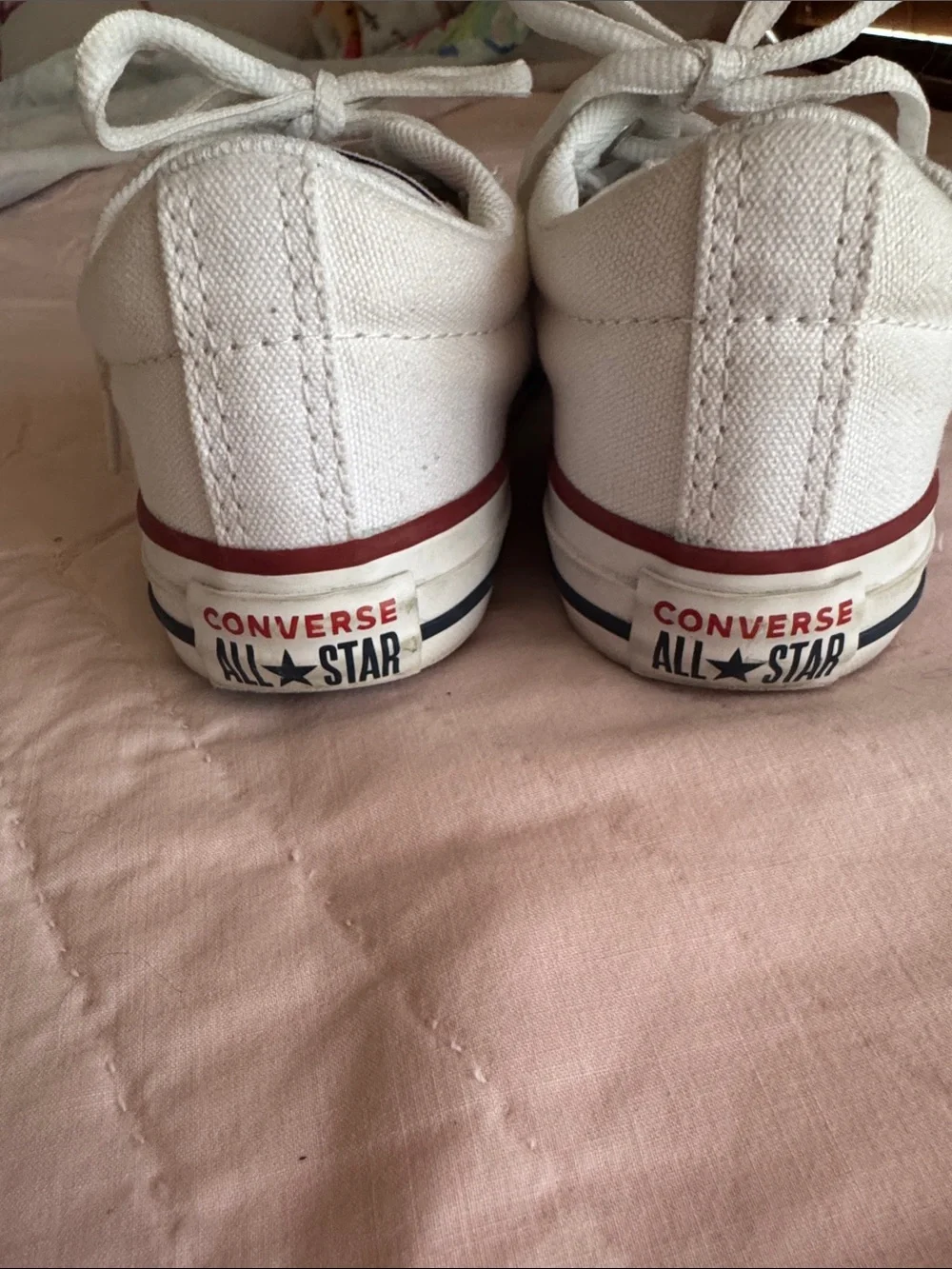 Converse low top